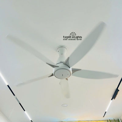 Quạt Trần Panasonic 3 Cánh B-60MZ2 - Màu Trắng, Ti Quạt 45.7cm