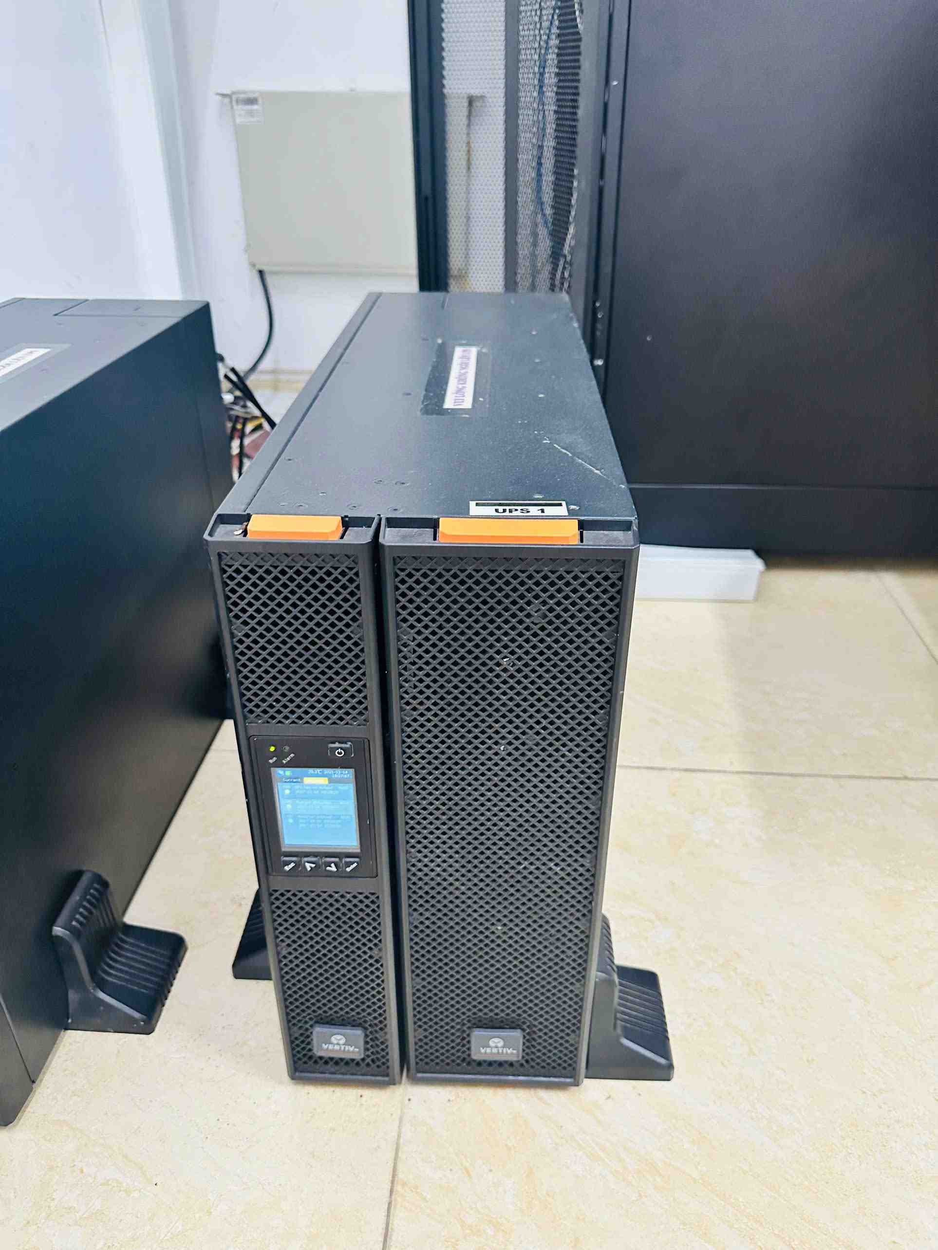 Bộ lưu điện GXT5-6000IRT5UXLN