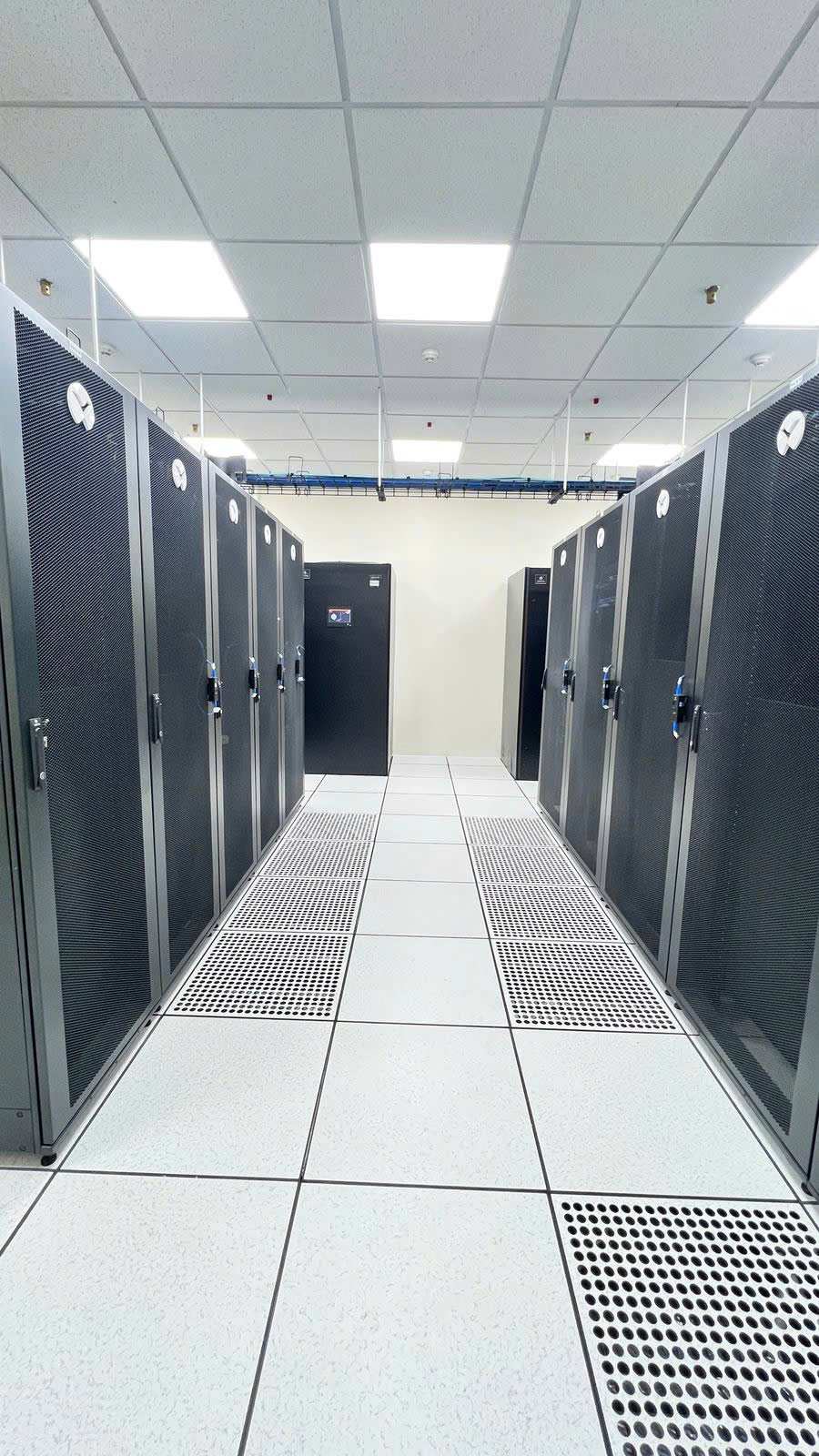 DATA CENTER