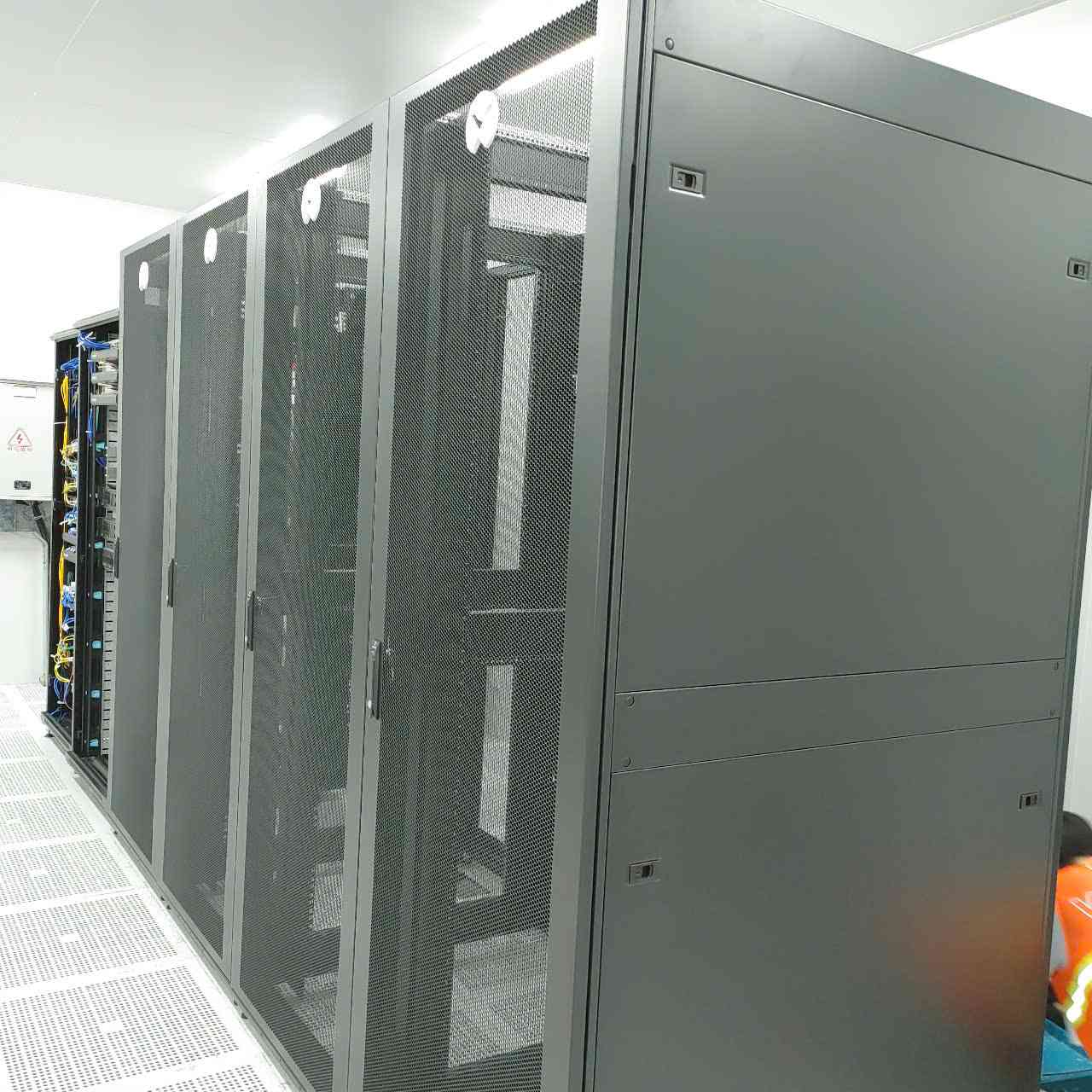Tủ Rack Vertiv VE RACK